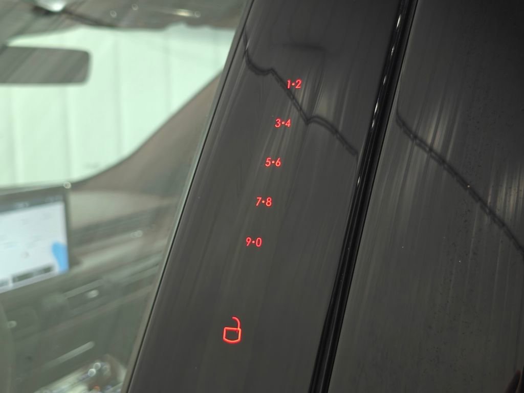 Used 2020 Lincoln Aviator Black Label w/ Dynamic Handling Package image 13