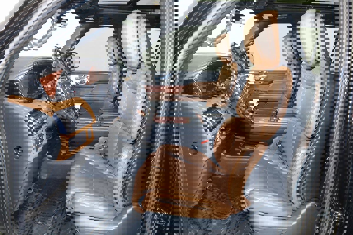 Used 2022 Lincoln Navigator Reserve image 14