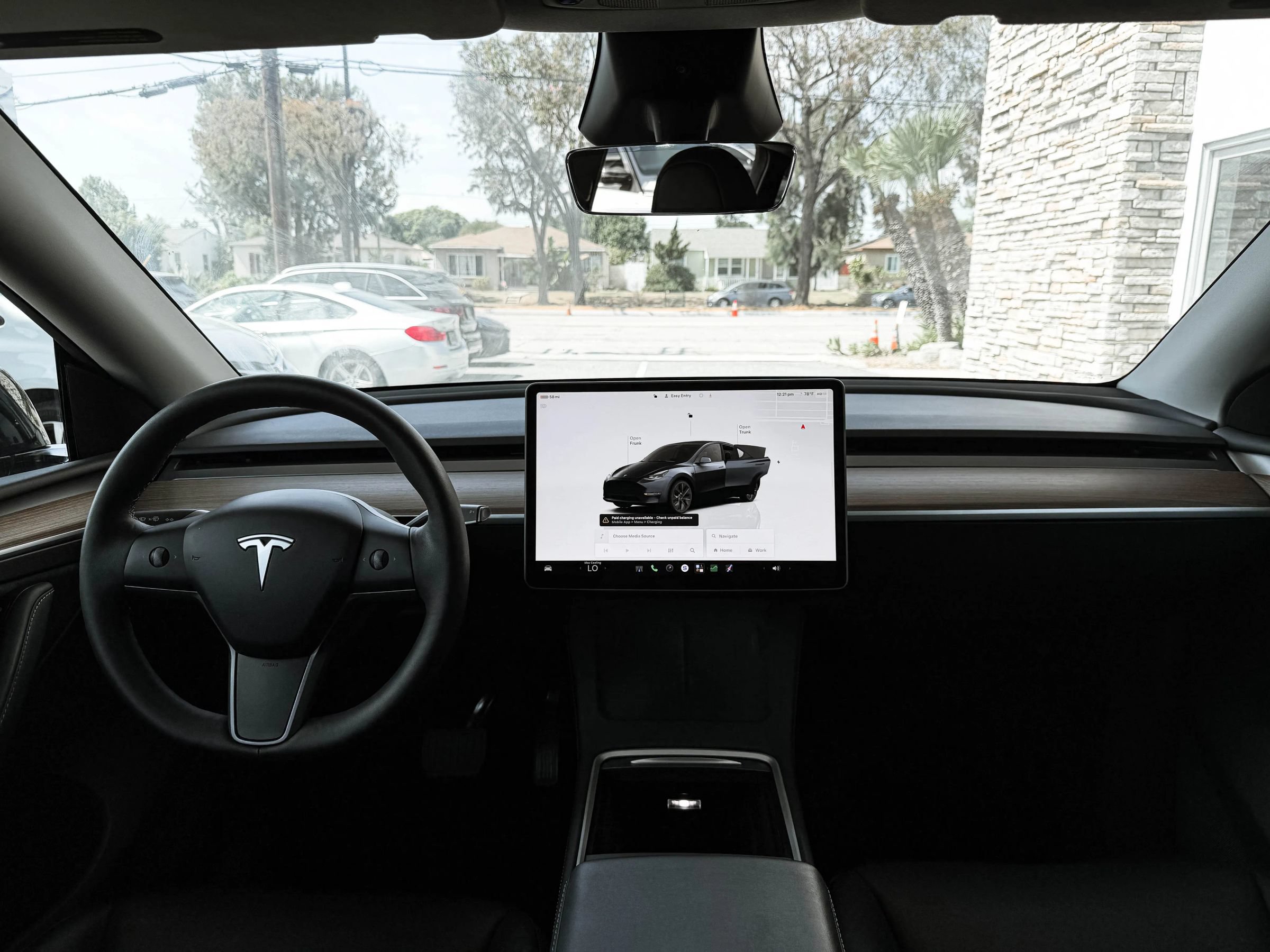 Used 2024 Tesla Model Y Long Range AWD/4WD image 25