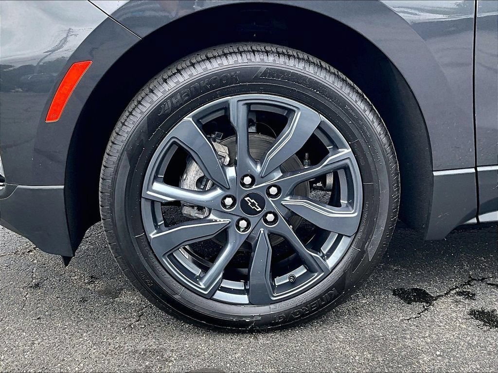 Used 2022 Chevrolet Equinox RS w/ Infotainment Package AWD/4WD image 7