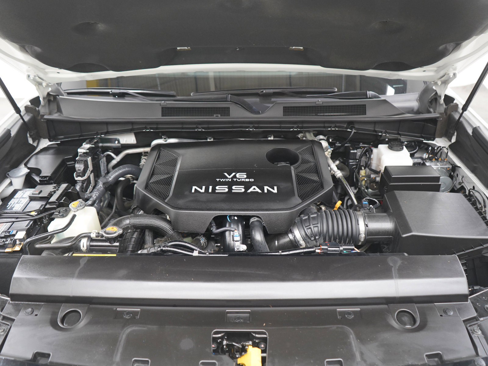 Certified 2025 Nissan Armada SV AWD/4WD image 33