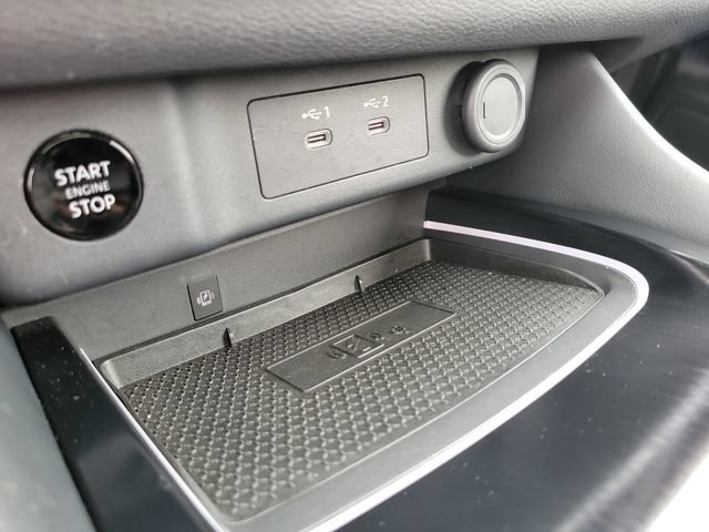 Used 2025 Nissan Rogue Platinum FWD image 32