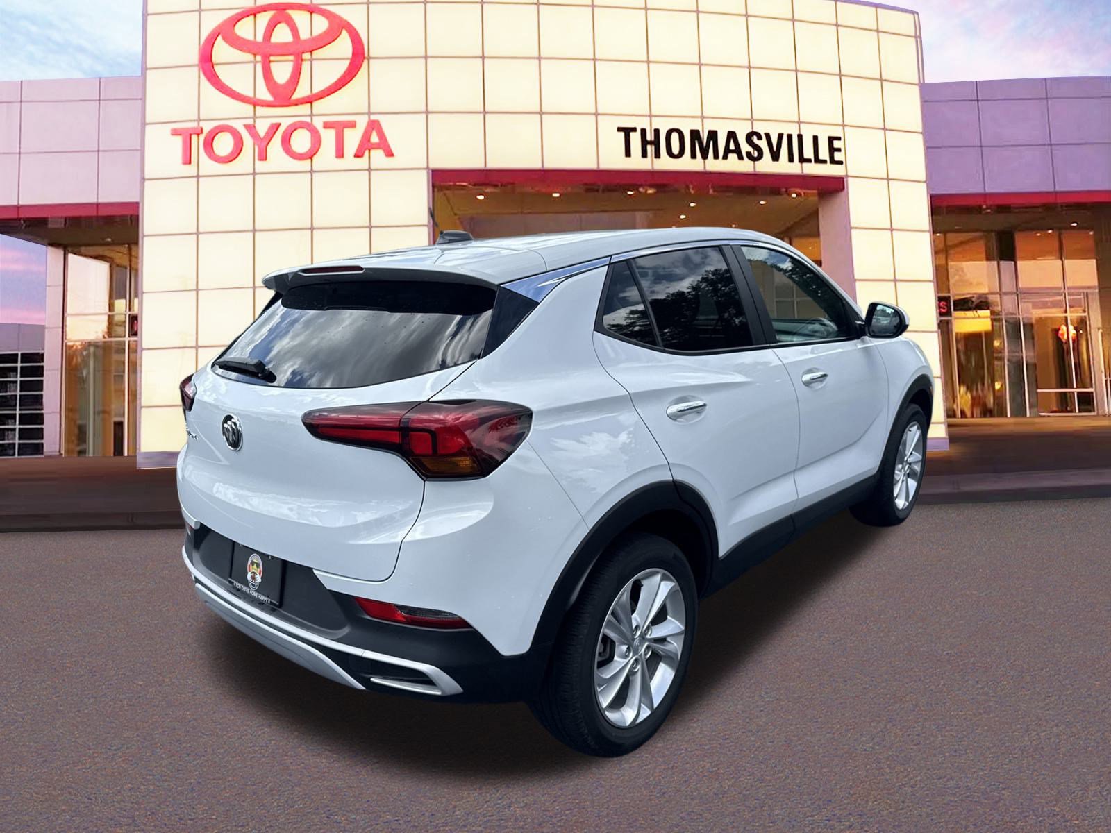 Used 2023 Buick Encore GX Preferred w/ Cold Weather Comfort Package image 5