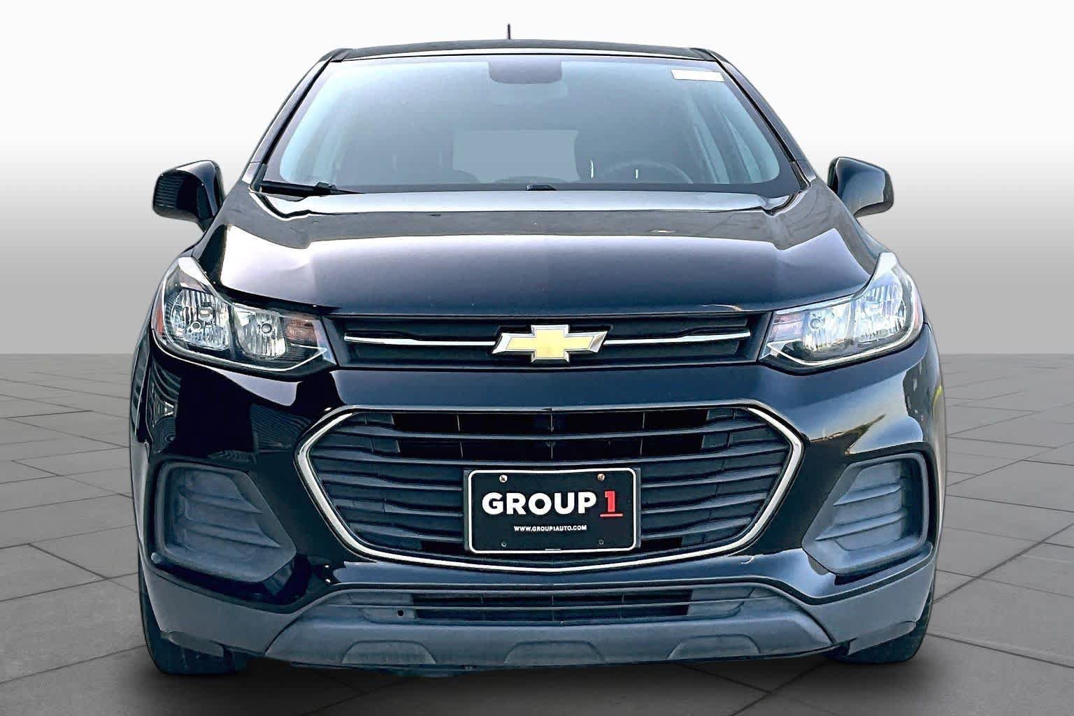 Used 2019 Chevrolet Trax LS w/ Tint and Cruise Package FWD image 4