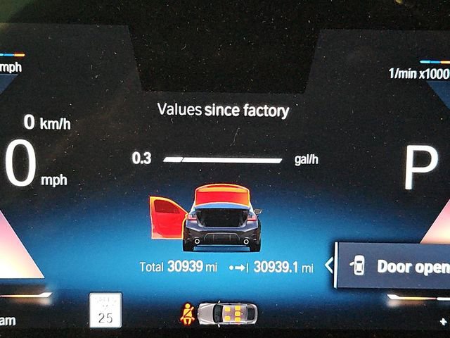 Used 2023 BMW 330i xDrive Sedan w/ M Sport Package image 8