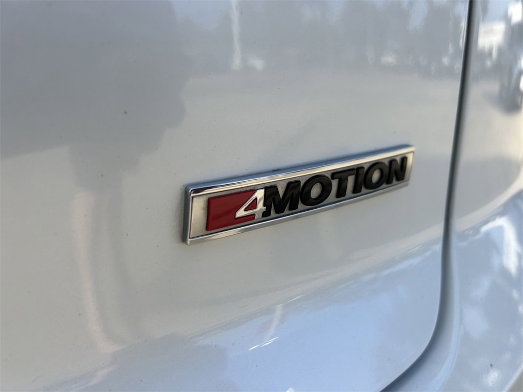 Used 2022 Volkswagen Atlas Cross Sport SEL R-Line image 11