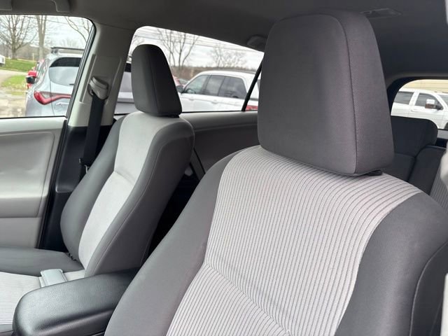 Used 2013 Toyota RAV4 LE image 9