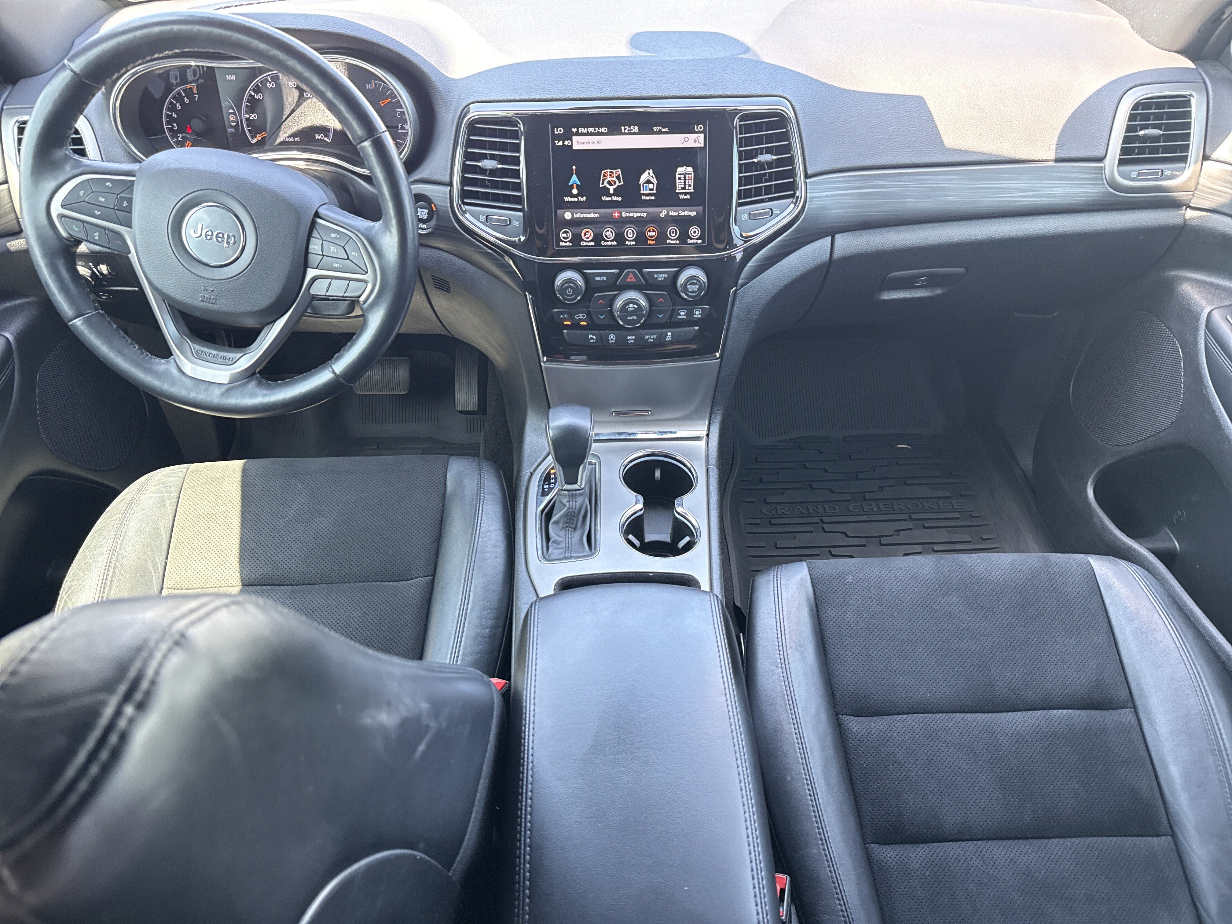 Used 2021 Jeep Grand Cherokee Laredo X AWD/4WD image 28