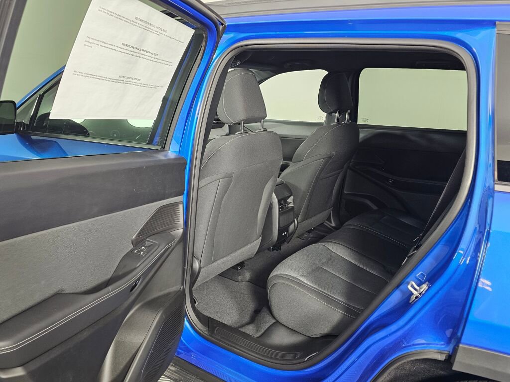 New 2026 Jeep Cherokee Laredo AWD/4WD image 32