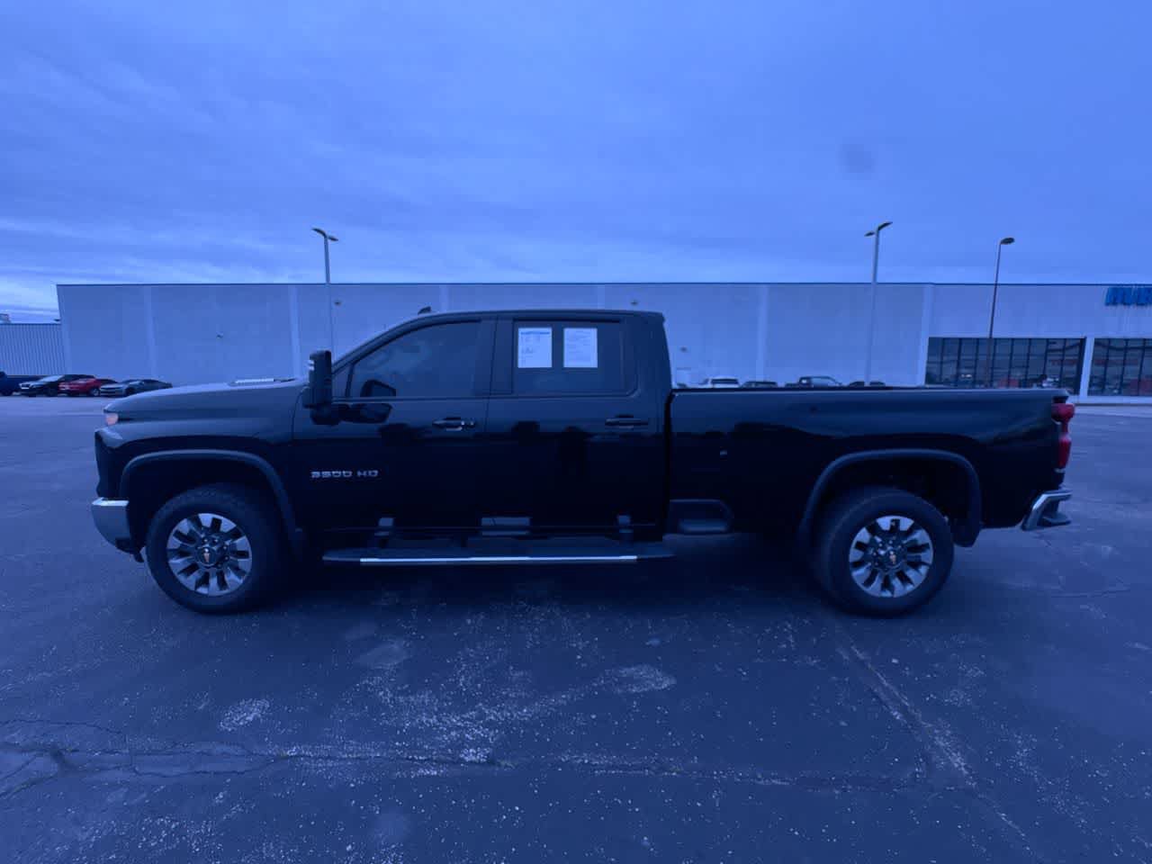 Used 2025 Chevrolet Silverado 3500 LT w/ All Star Edition RWD image 5