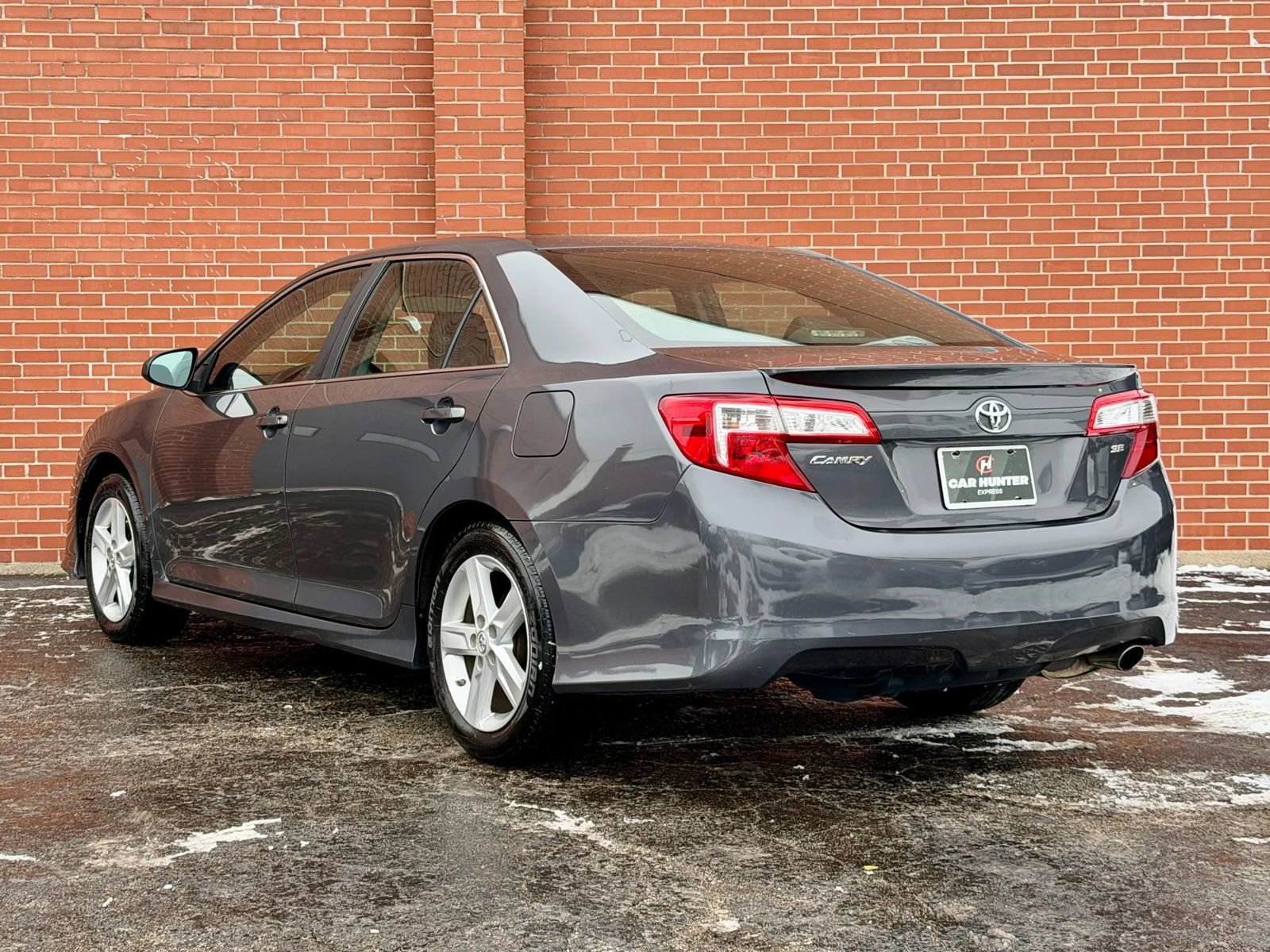 Used 2013 Toyota Camry L image 7