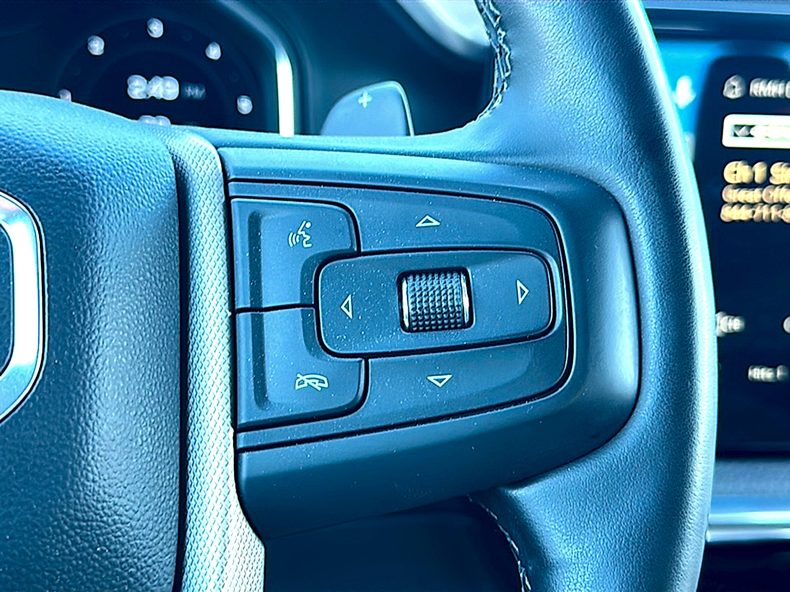 Used 2024 GMC Sierra 1500 Denali w/ Technology Package image 27