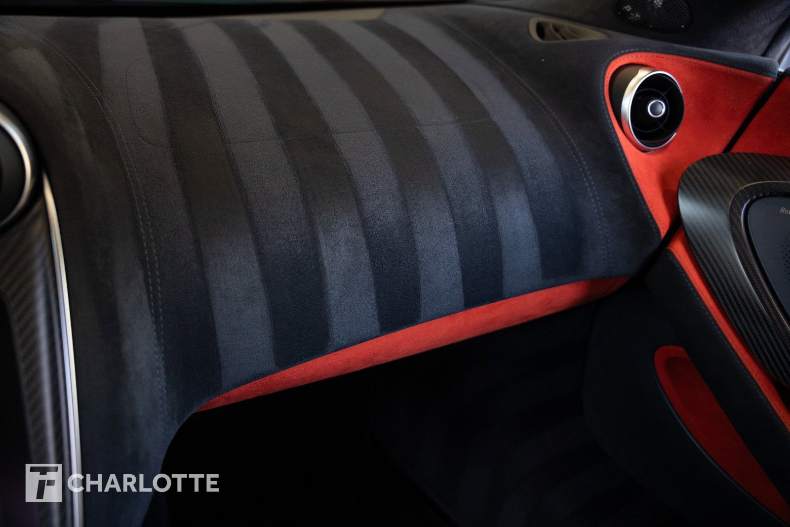 Used 2019 McLaren 600LT image 25