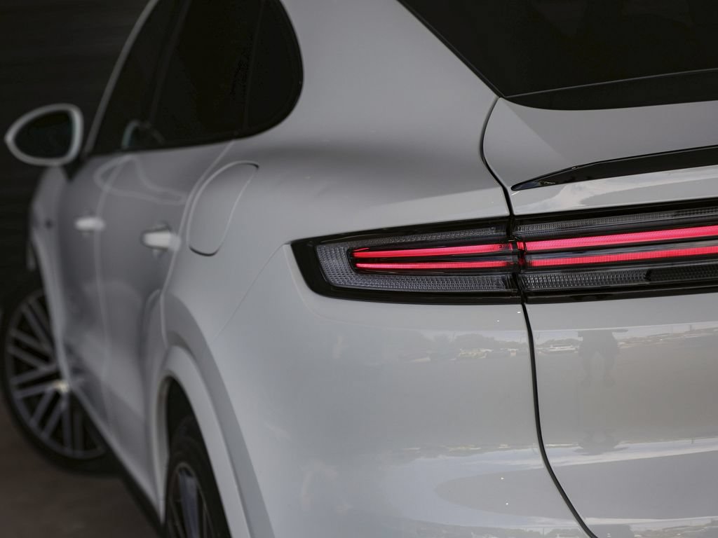 New 2026 Porsche Cayenne S AWD/4WD image 14