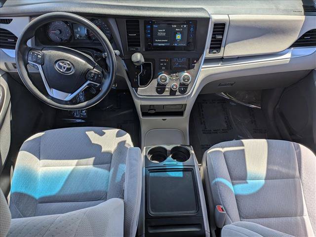 Used 2016 Toyota Sienna LE FWD image 14