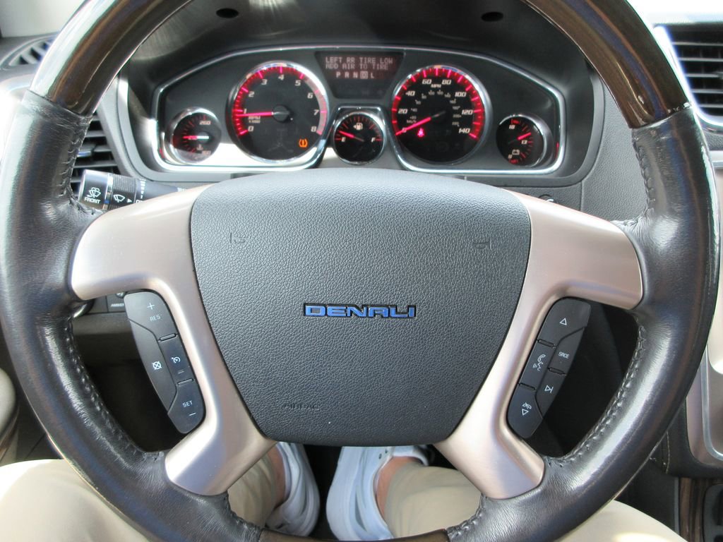 Used 2014 GMC Acadia Denali AWD/4WD image 27