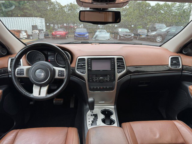 Used 2012 Jeep Grand Cherokee Overland Summit AWD/4WD image 29
