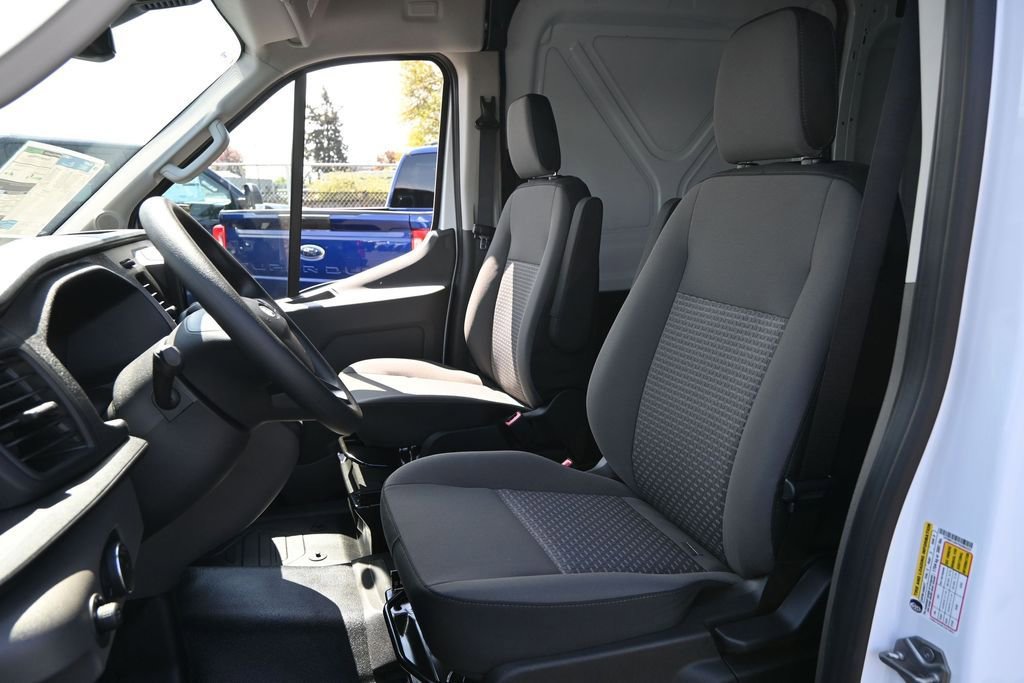 New 2026 Ford Transit 250 148 Medium Roof RWD image 13