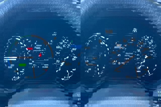 Used 2025 Toyota Sienna XLE image 29