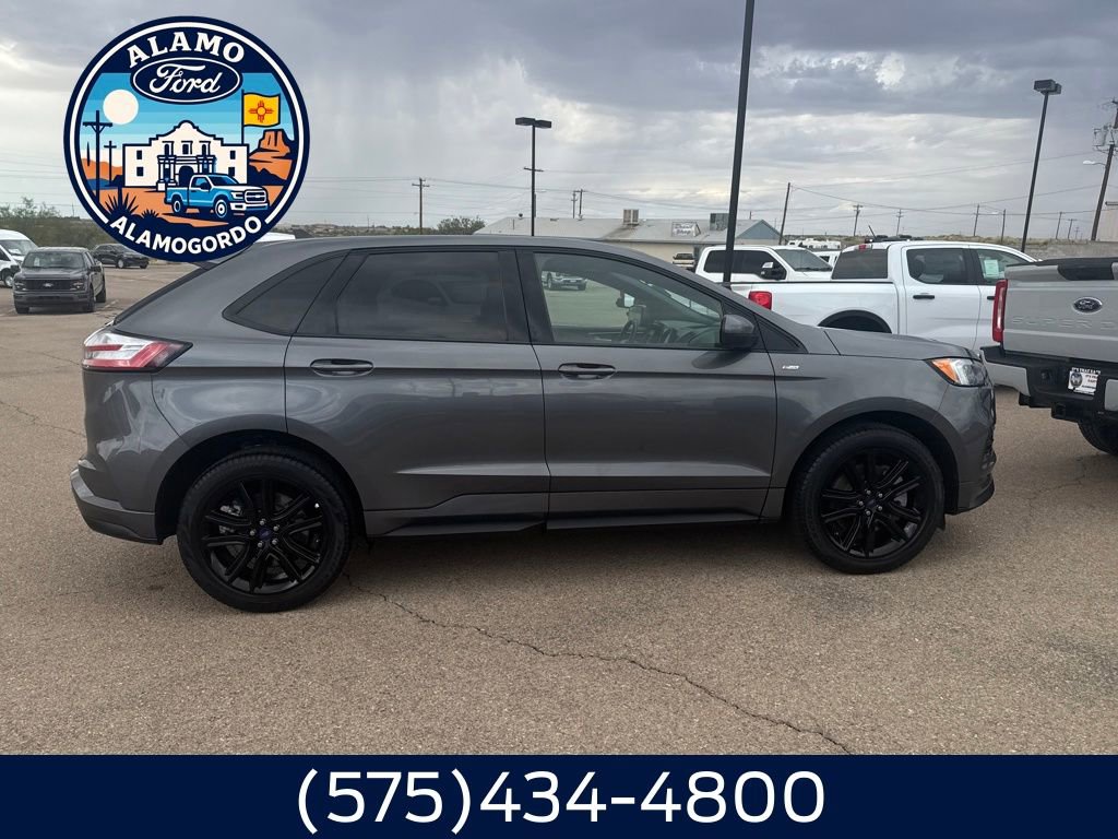 Used 2023 Ford Edge ST-Line image 14