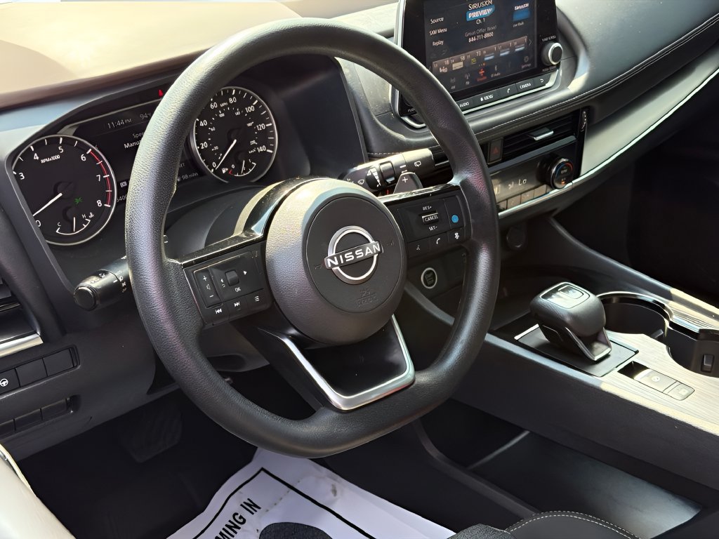 Used 2022 Nissan Rogue SV AWD/4WD image 14
