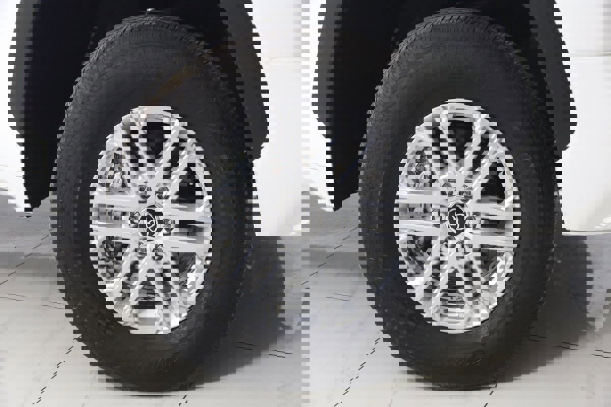 Used 2024 Toyota Tundra SR5 w/ SR5 Convenience Package AWD/4WD image 13