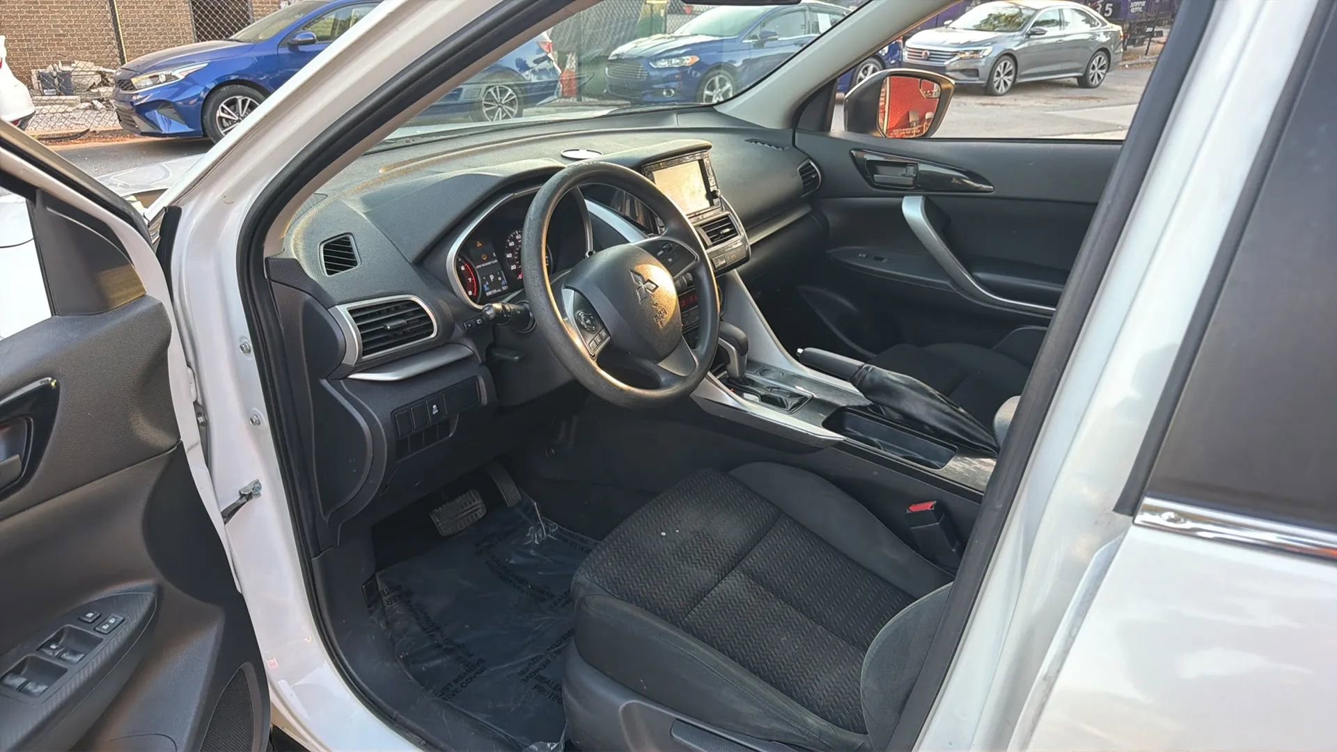 Used 2020 Mitsubishi Eclipse Cross ES image 12