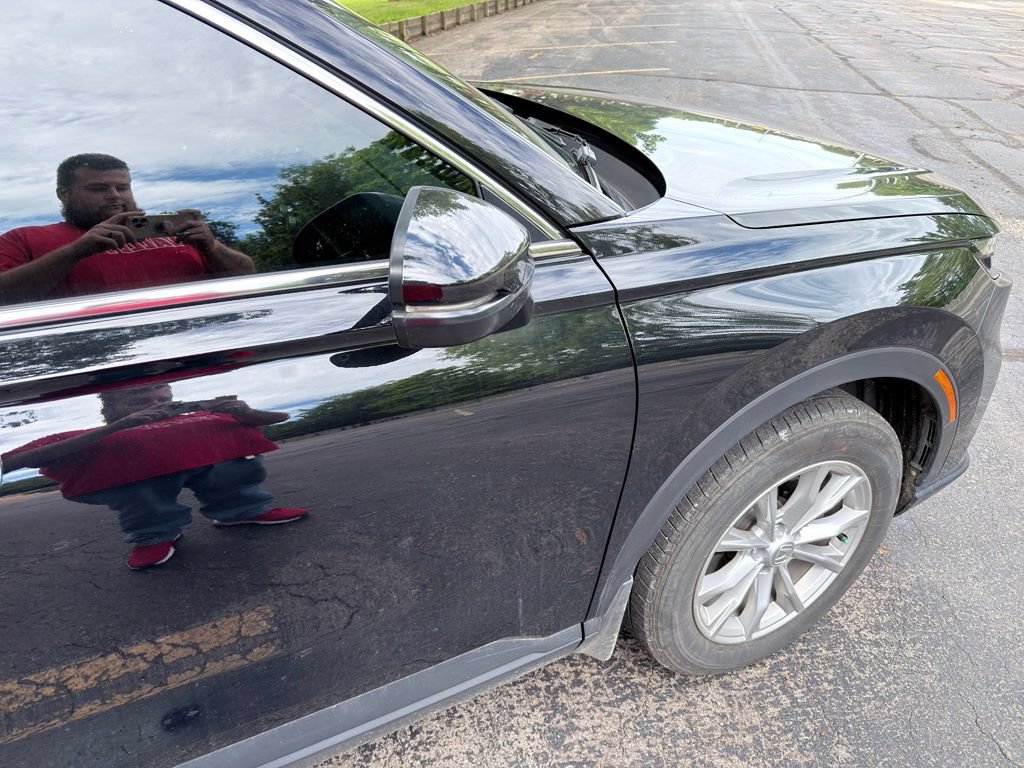 Used 2025 Honda CR-V EX image 3