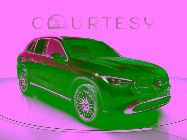 Certified 2026 Mercedes-Benz GLC 300 image 4