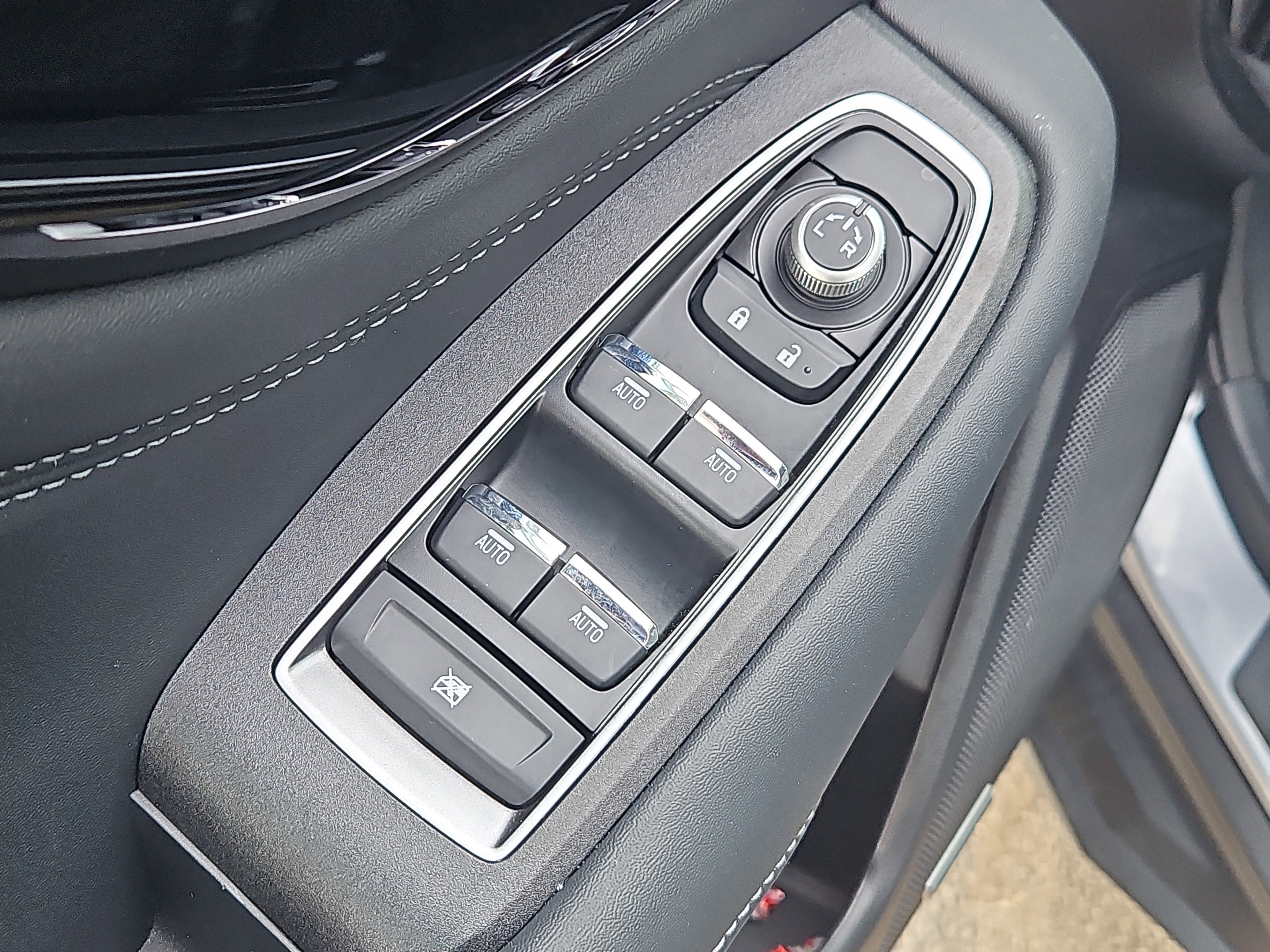 Certified 2025 Subaru Outback Limited image 22