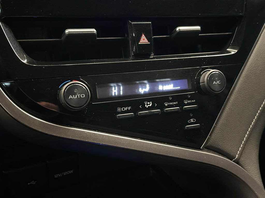 Used 2021 Toyota Camry SE FWD image 15