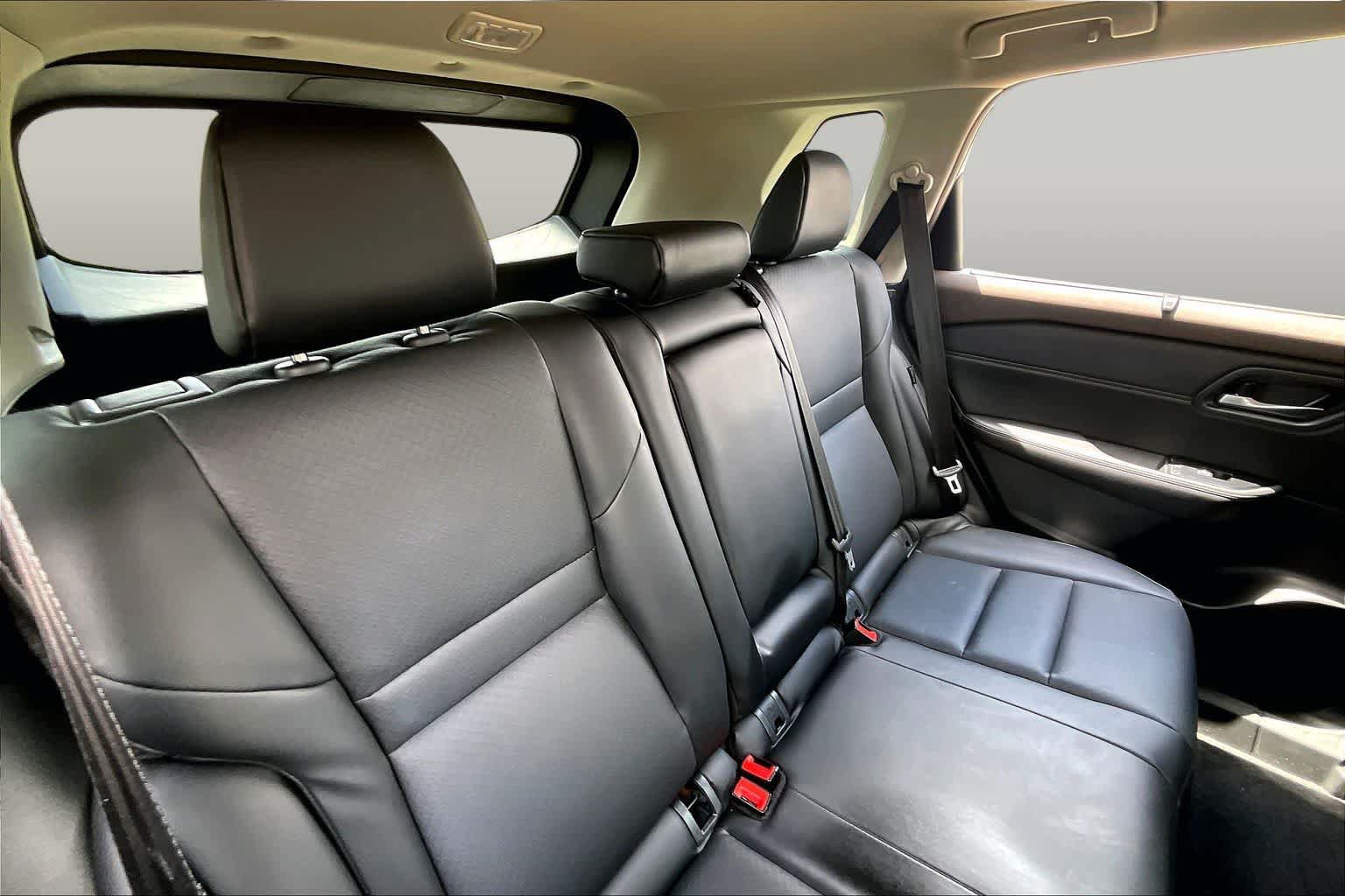 Certified 2023 Nissan Rogue SV w/ SV Premium B Package FWD image 19