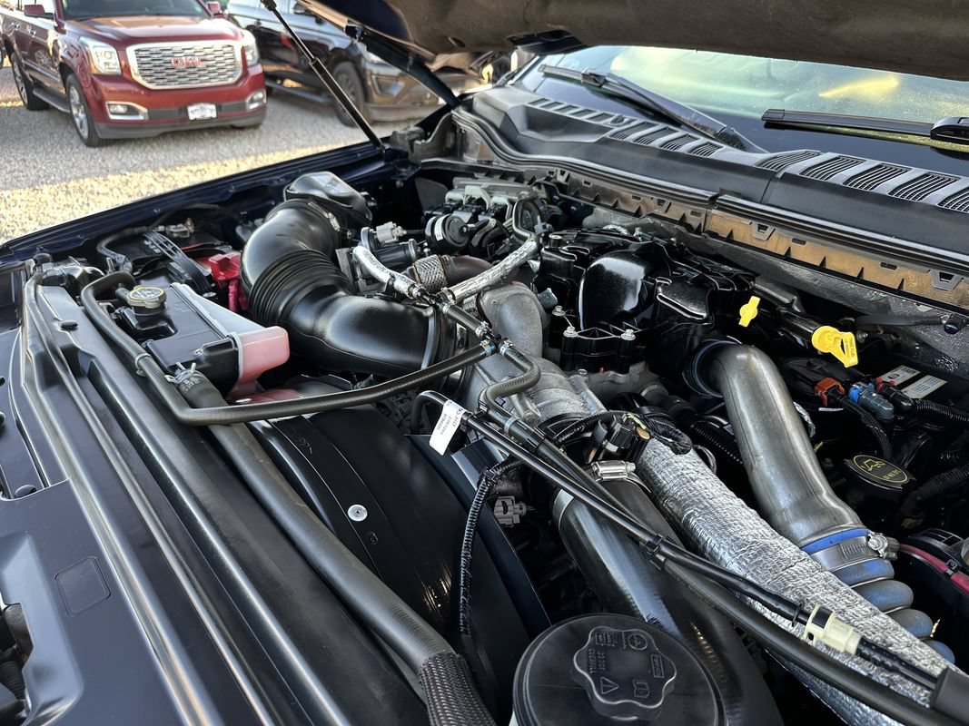 Used 2018 Ford F250 Lariat w/ Lariat Value Package AWD/4WD image 44