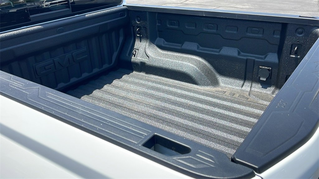 New 2025 GMC Canyon Elevation w/ Convenience Package image 27