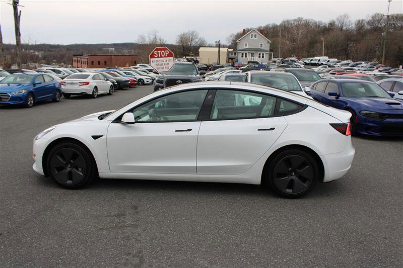 Used 2021 Tesla Model 3 Standard Range Plus image 5