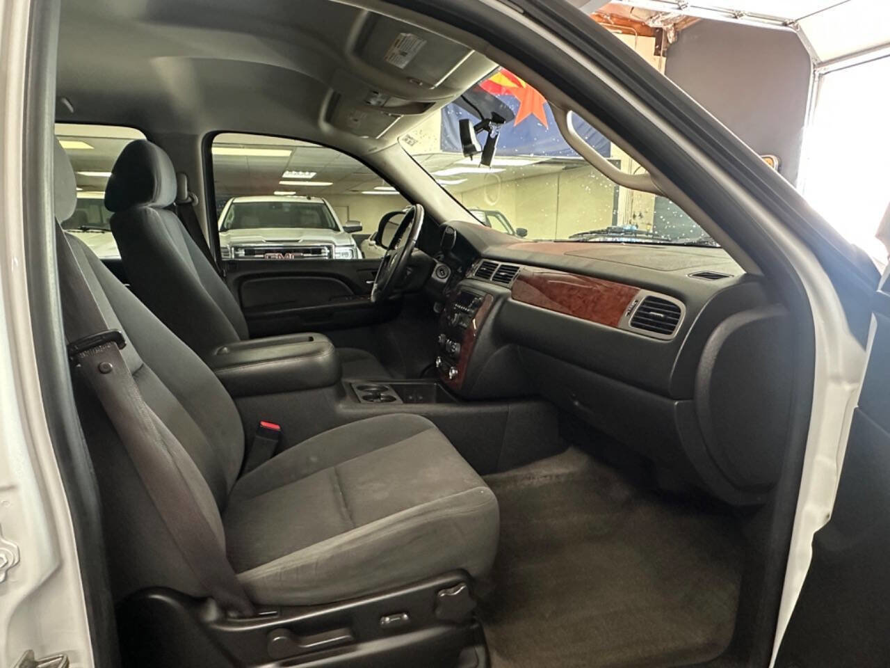 Used 2009 Chevrolet Tahoe LT image 11