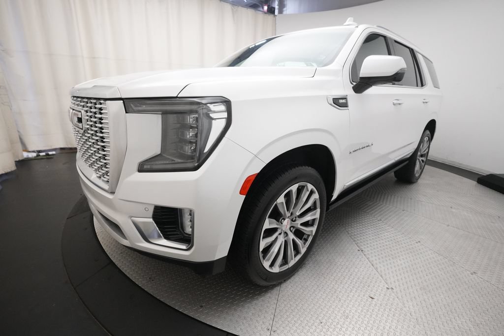Used 2021 GMC Yukon Denali w/ Denali Premium Package AWD/4WD image 12