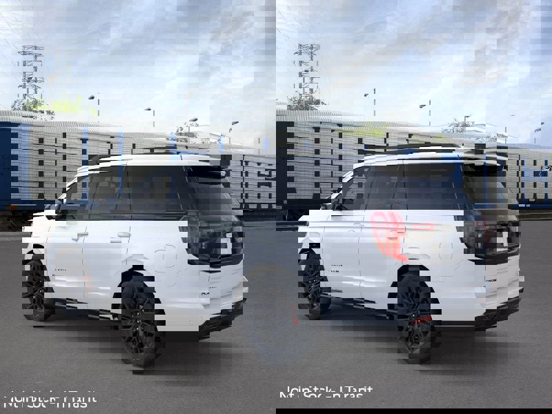 New 2025 Ford Expedition Platinum image 4