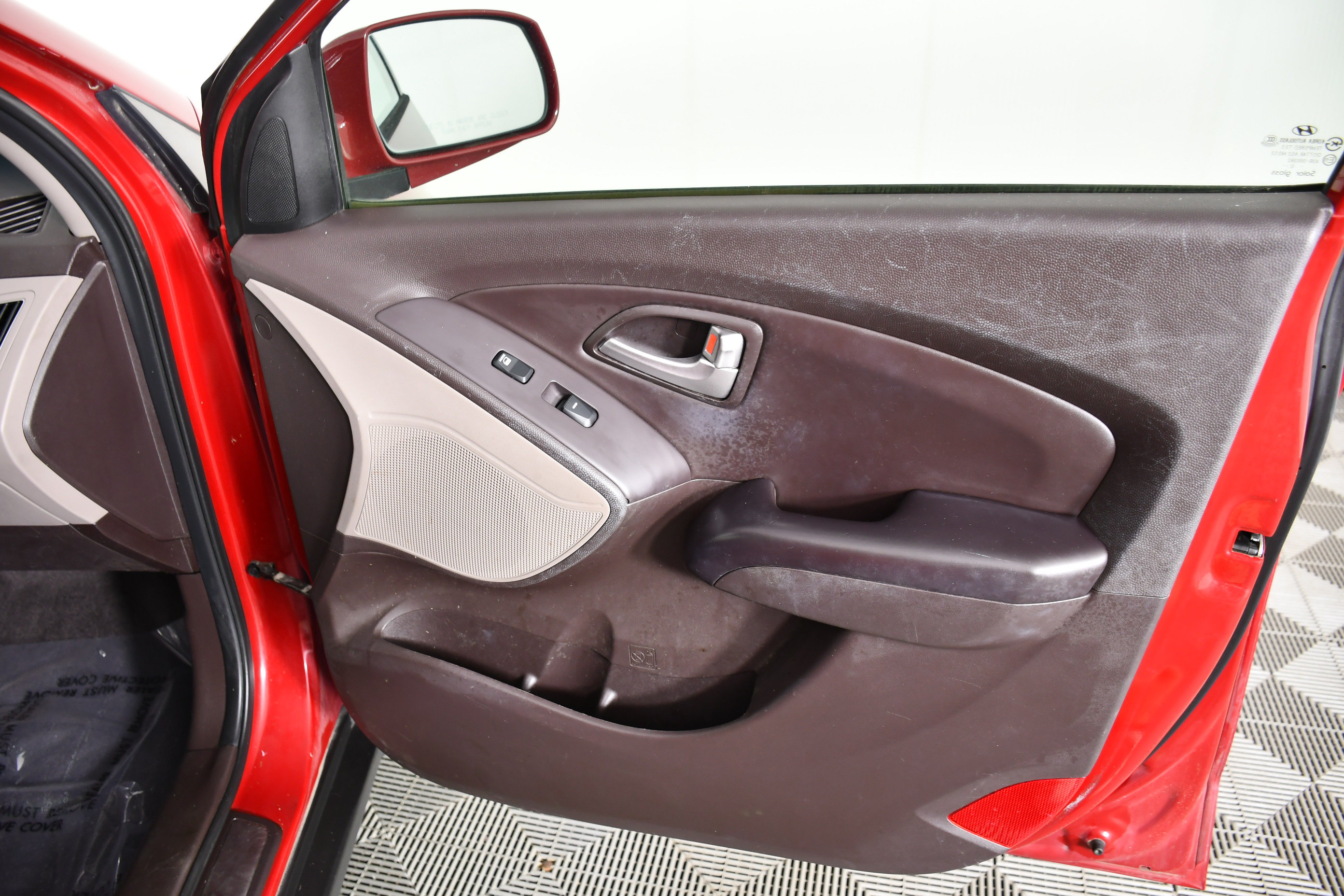 Used 2013 Hyundai Tucson Limited w/ Premium Pkg AWD/4WD image 39