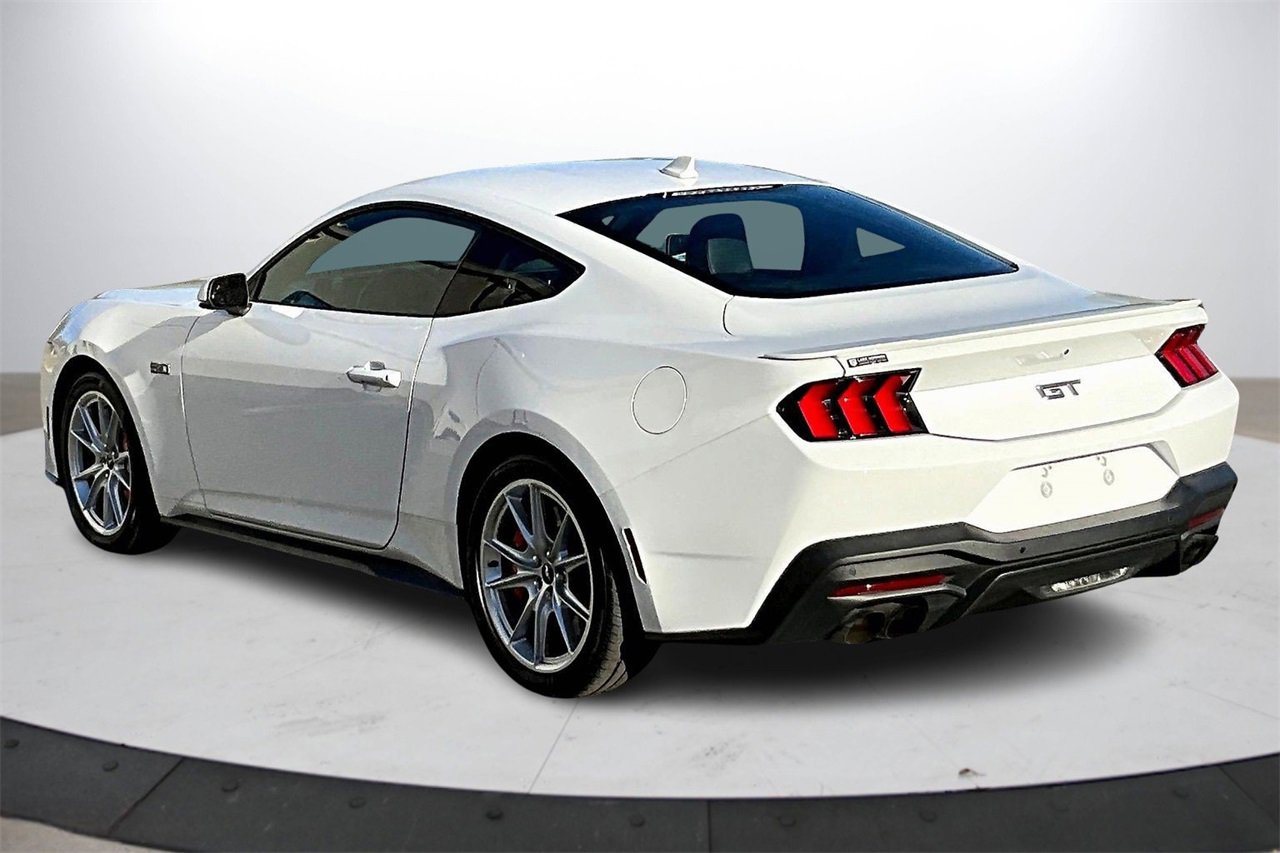 Used 2024 Ford Mustang GT Premium image 7