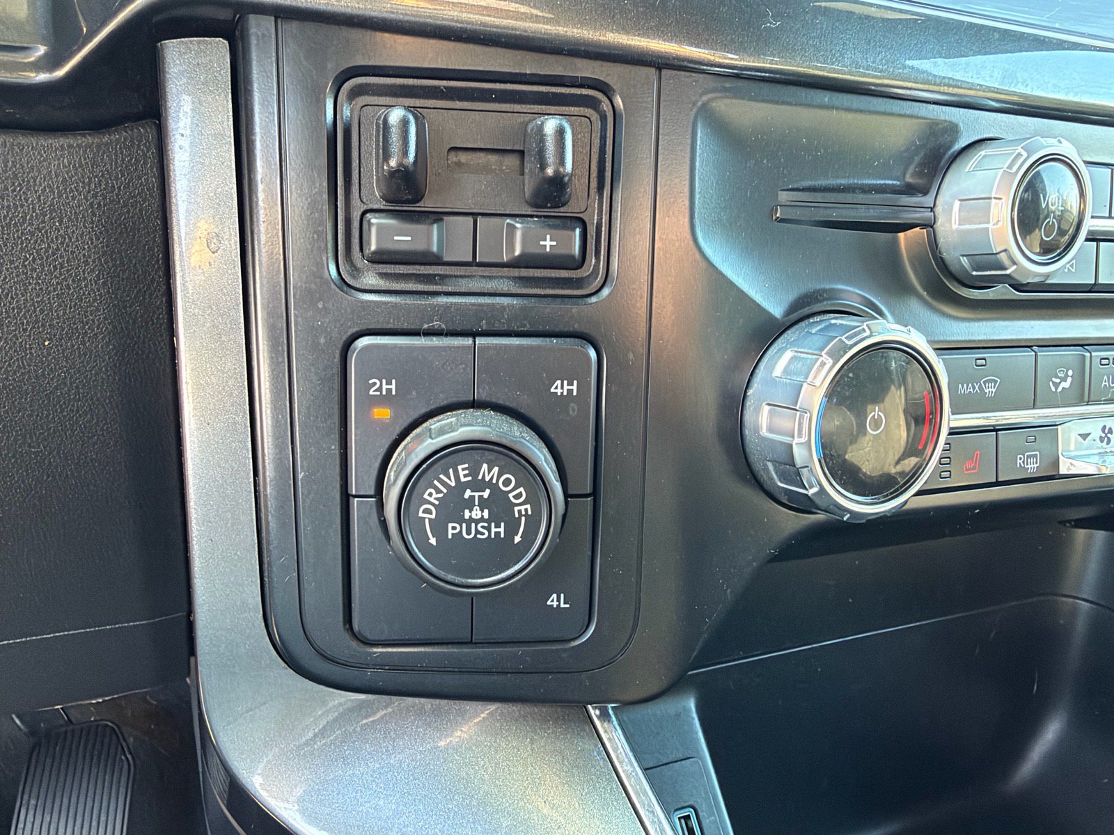 Used 2023 Ford F150 XLT w/ Equipment Group 302A High AWD/4WD image 40