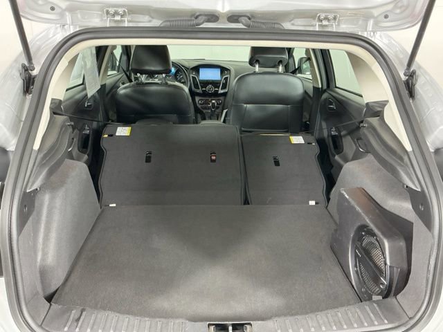 Used 2014 Ford Focus Titanium FWD image 27