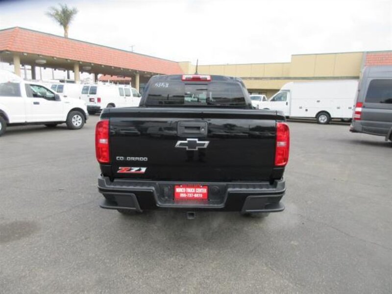 Used 2016 Chevrolet Colorado Z71 w/ Z71 Midnight Edition RWD image 6