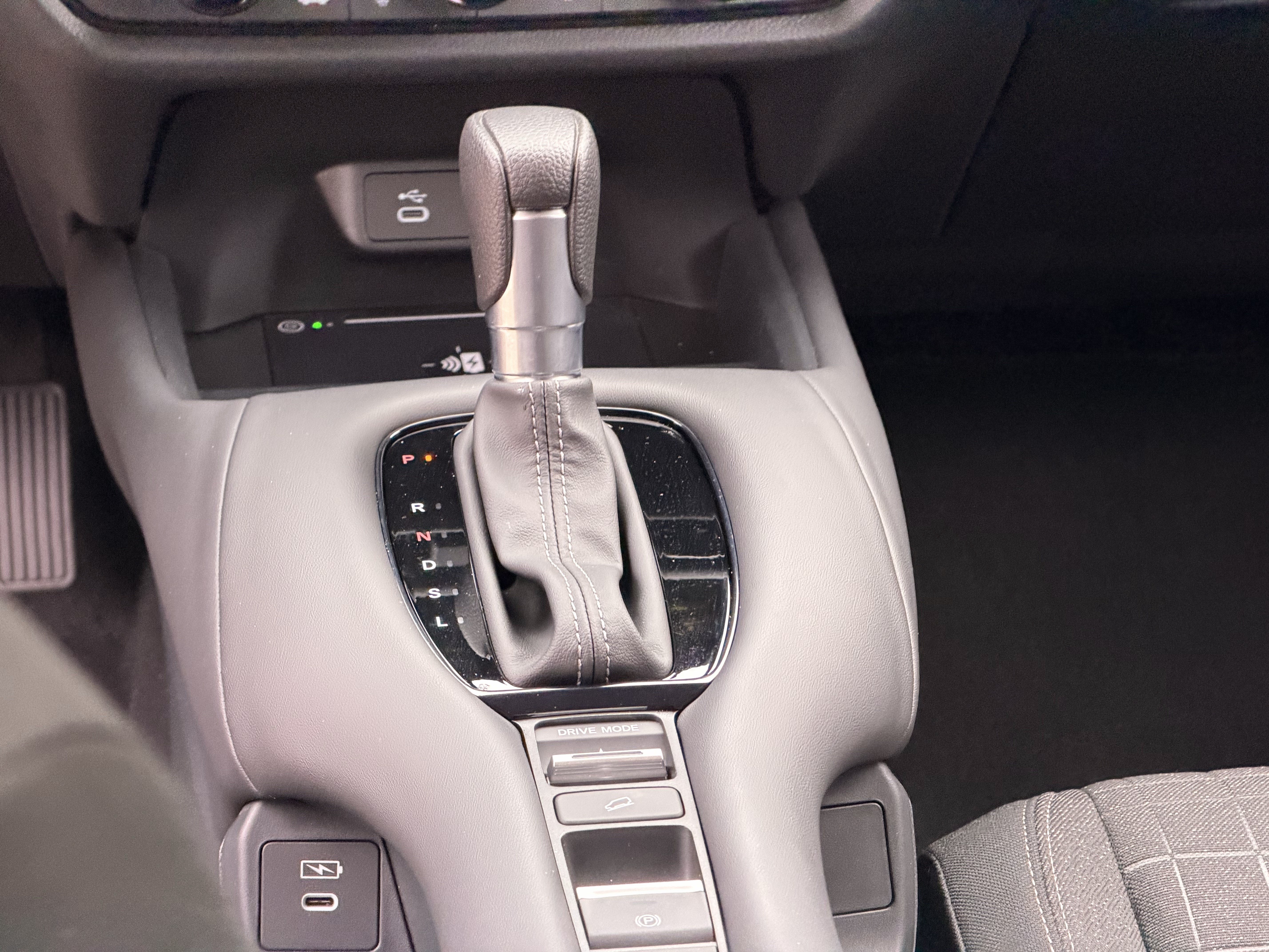 Certified 2026 Honda HR-V LX image 18