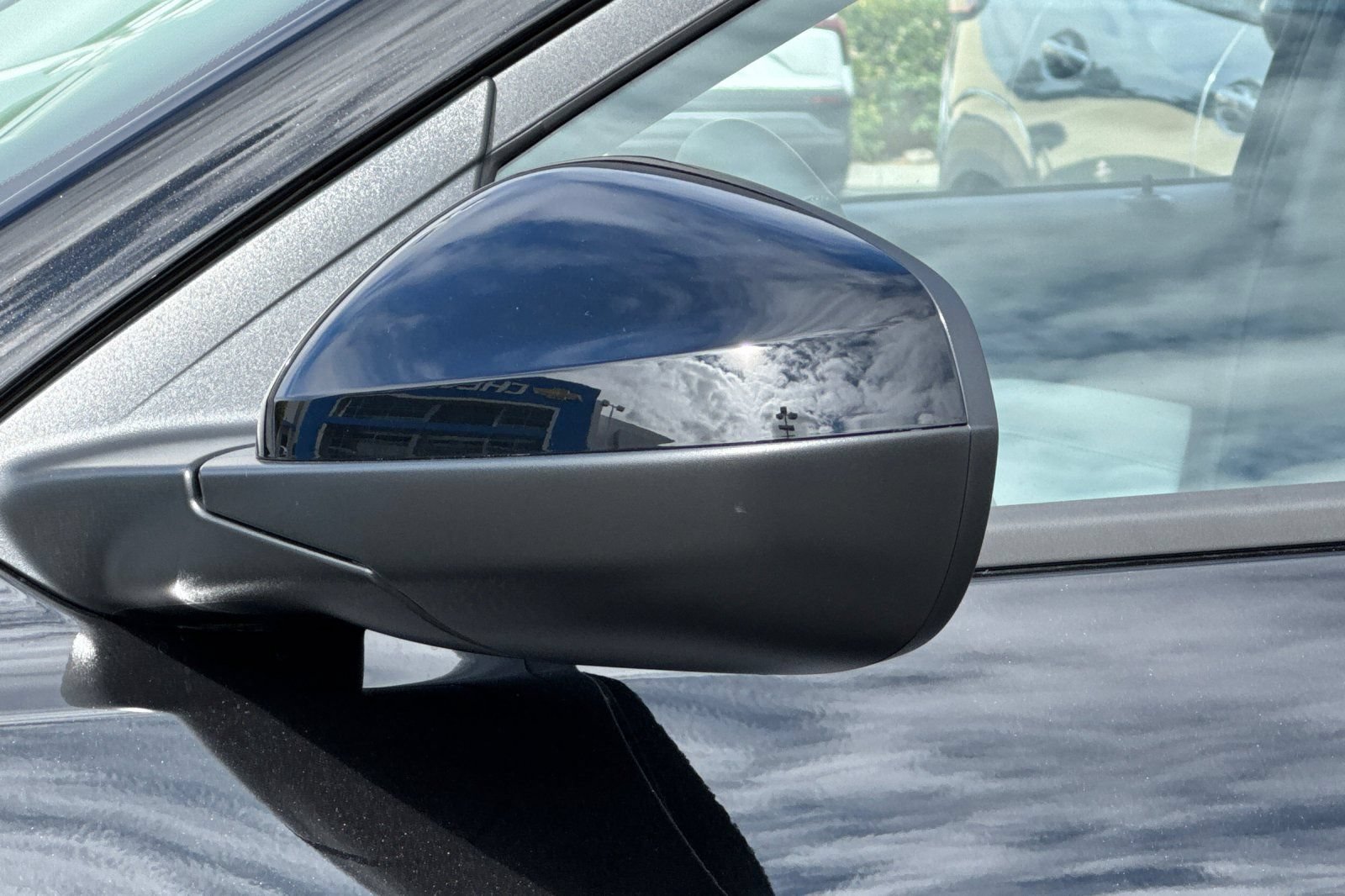 Used 2026 Chevrolet Trax LT w/ Midnight Edition FWD image 49