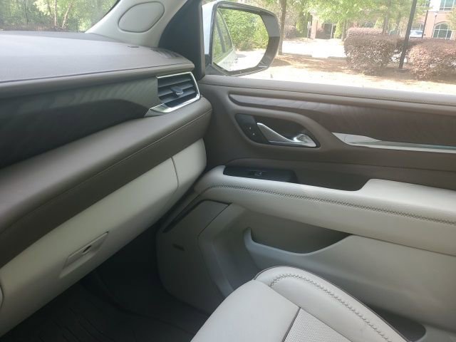 Used 2023 GMC Yukon Denali AWD/4WD image 18