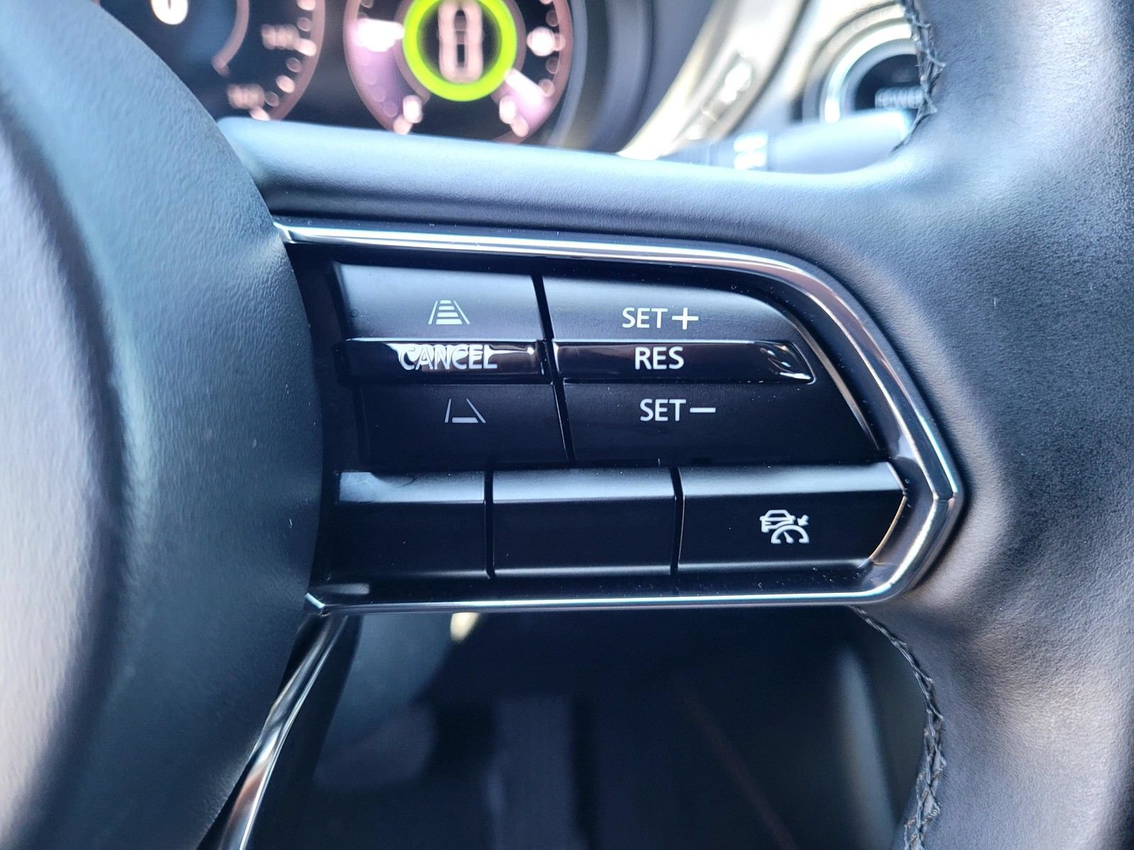 Certified 2024 MAZDA CX-90 Plug-In Hybrid w/ Premium Plus AWD/4WD image 32
