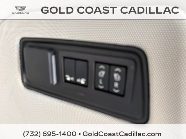 Used 2024 Cadillac Escalade Premium Luxury Platinum AWD/4WD image 17