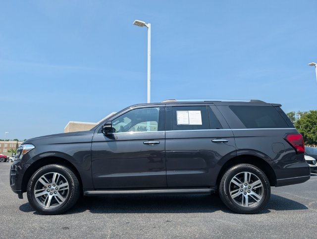 Used 2024 Ford Expedition Limited AWD/4WD image 29