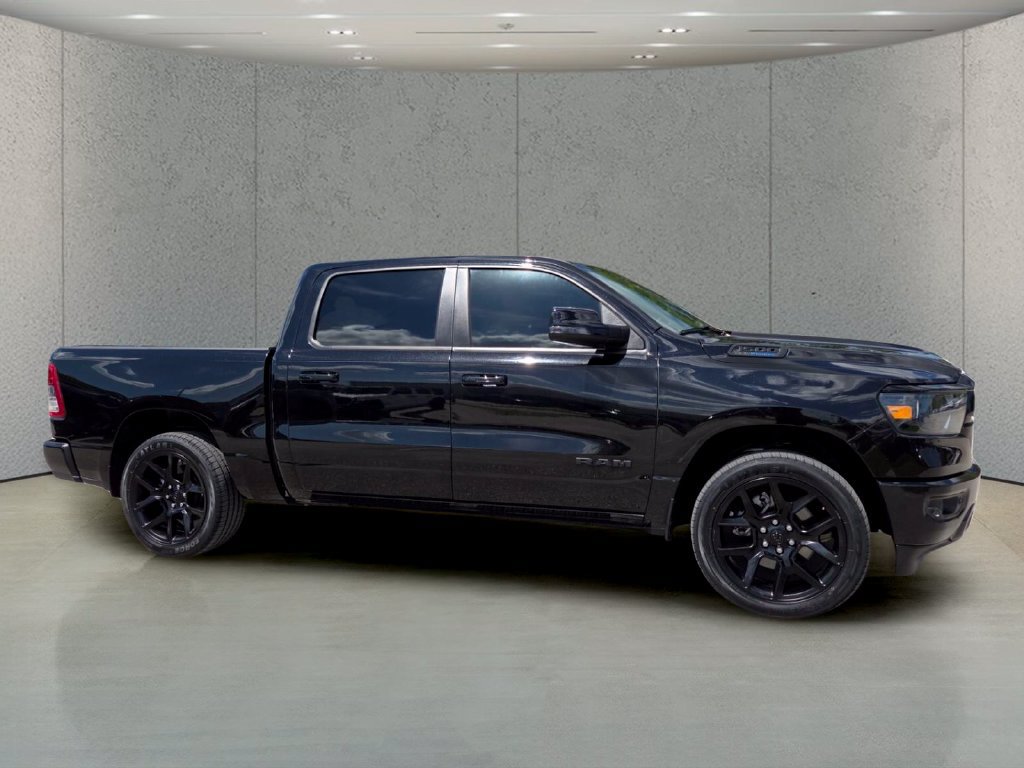 Used 2023 RAM 1500 Big Horn AWD/4WD image 3